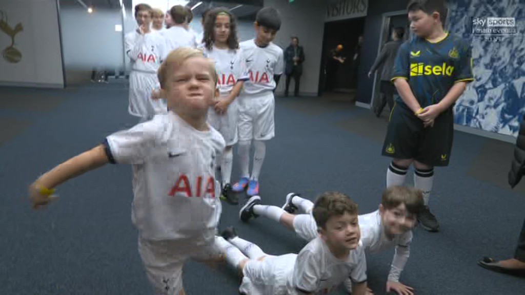 Mascot warms up at Tottenham v Newcastle, Sky Sports